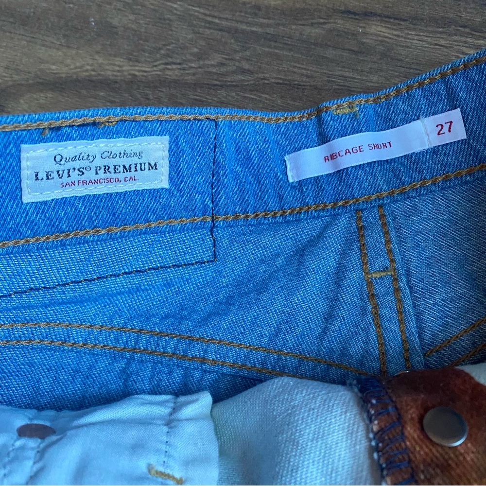 Levi's Farm Rio RARE Blue Animal Print Jean Ribcage Shorts - Picture 8 of 13